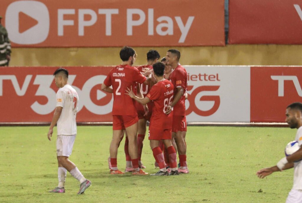 Viettel Khẳng Định Sức Mạnh Tại V-League Với Chiến Thắng Đáng Nhớ Trước Hà Tĩnh