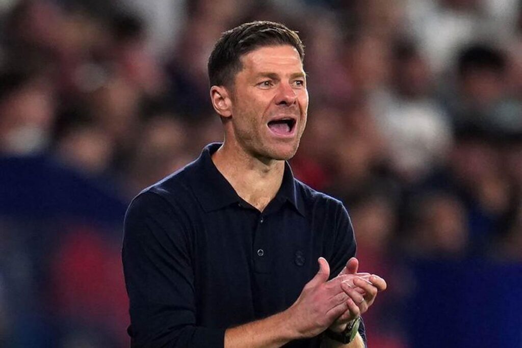Tại Sao Xabi Alonso Bị Real Madrid Cắt Đứt Hợp Đồng?